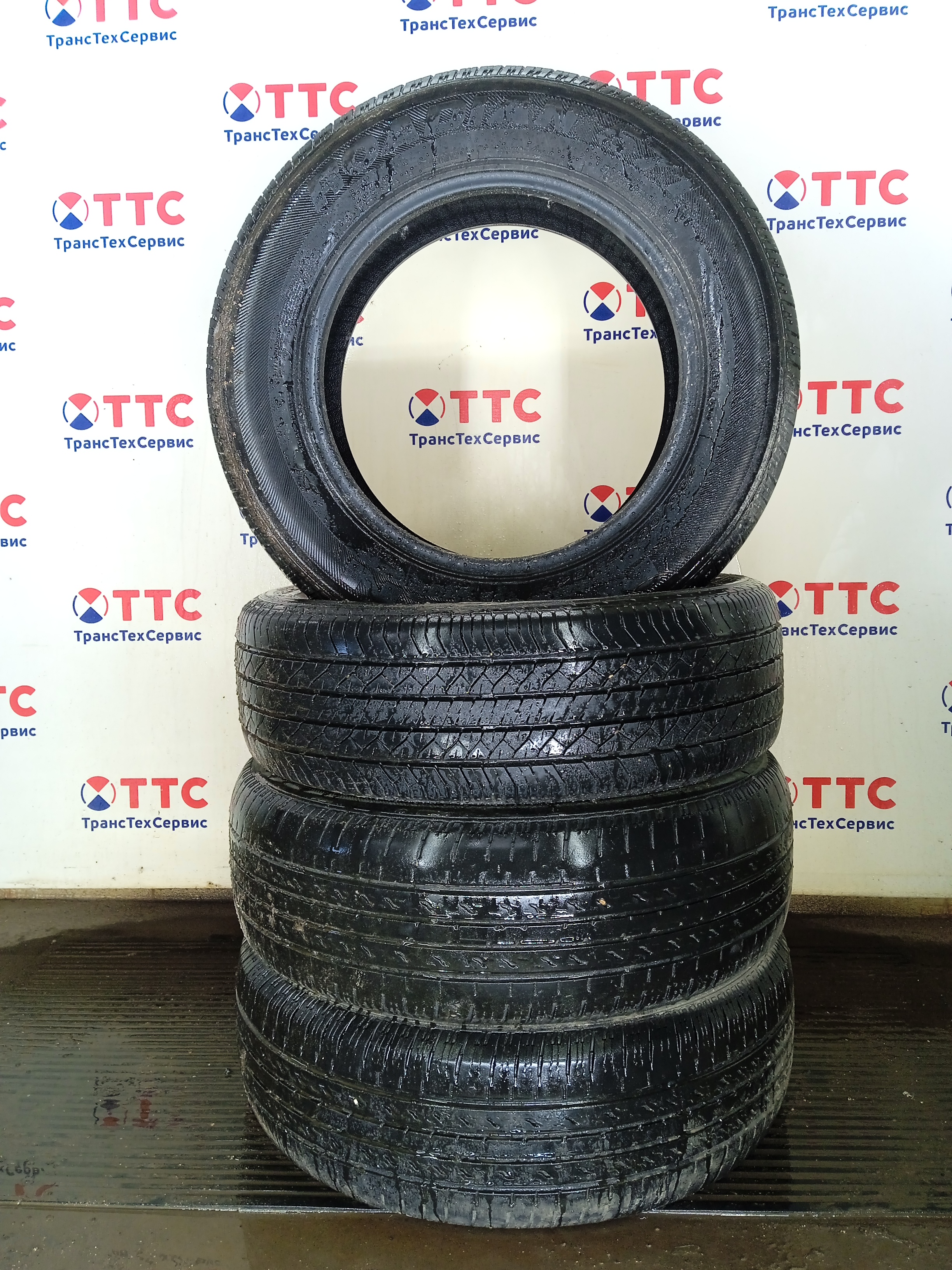 Шины Б\У Nexen Roadian 571 235/65 R17 